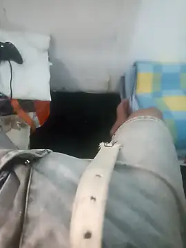 Snapshot of NathanZ11 chatting on April 13, 10:48 pm NathanZ11 online show from April 13, 10:48 pm