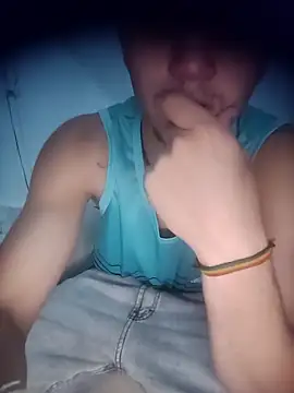 Snapshot of NathanZ11 chatting on April 14, 9:21 pm NathanZ11 online show from April 14, 9:21 pm