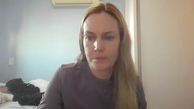 Snapshot of Annylove1 chatting on June 29, 10:48 am Annylove1 online show from June 29, 10:48 am