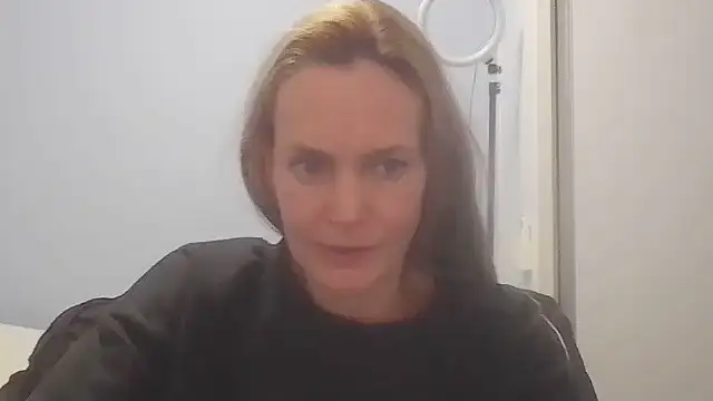 Snapshot of Annylove1 chatting on July 14, 12:35 am Annylove1 online show from July 14, 12:35 am