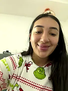 Hannahoff online show from December 1, 8:20 pm