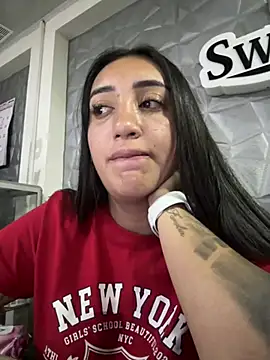 Hannahoff online show from February 18, 12:37 am