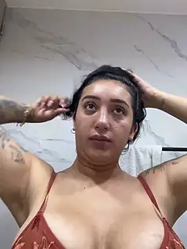 Hannahoff online show from March 2, 6:30 pm