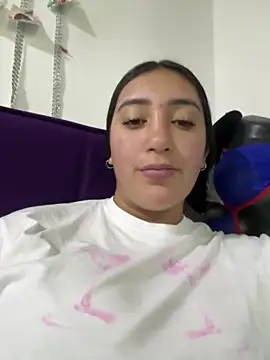 Hannahoff online show from March 14, 1:16 am