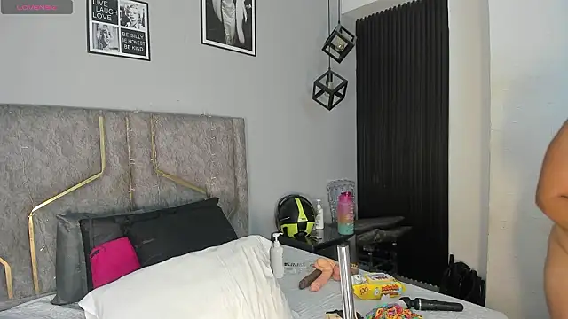 haileystone online show from January 17, 11:26 am