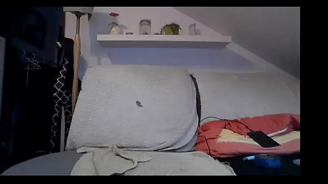 Cambitchboy online show from April 18, 6:23 pm