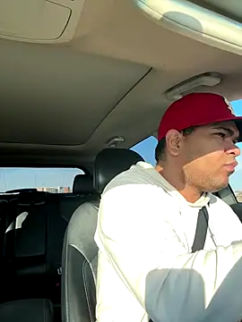 Snapshot of marhi32 chatting on November 14, 2:38 pm marhi32 online show from November 14, 2:38 pm