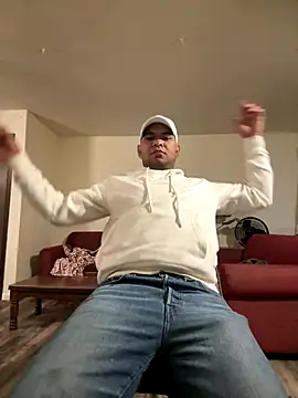 Snapshot of marhi32 chatting on November 19, 1:44 pm marhi32 online show from November 19, 1:44 pm