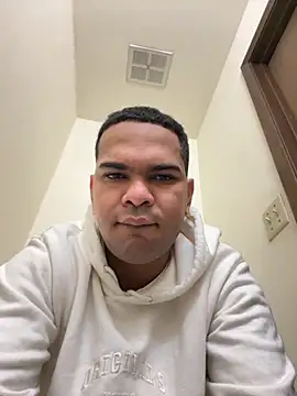 Snapshot of marhi32 chatting on November 26, 12:17 pm marhi32 online show from November 26, 12:17 pm