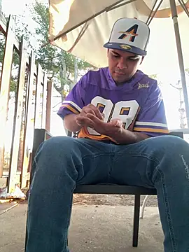 Snapshot of marhi32 chatting on February 18, 11:33 pm marhi32 online show from February 18, 11:33 pm