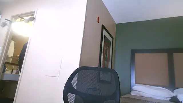 bobbiebone1xh online show from February 17, 8:15 pm