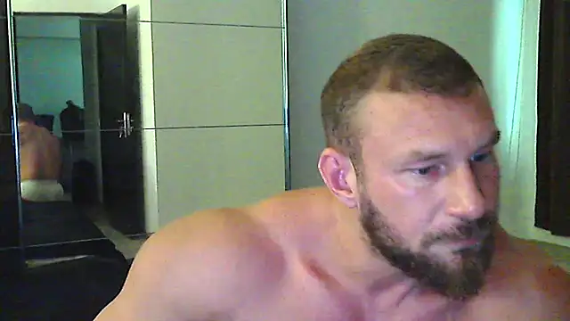 muscularkevin online show from August 3, 1:16 pm