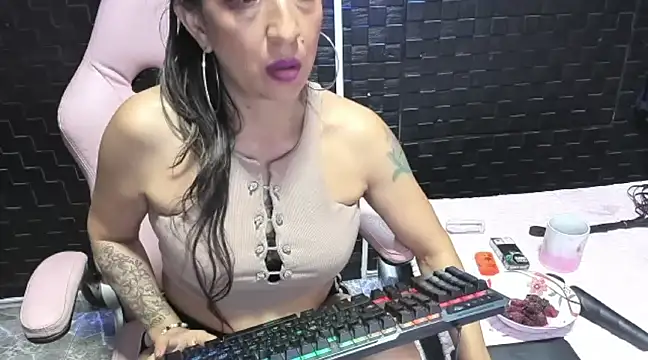 mature sexi40 online show from March 1, 1:11 am