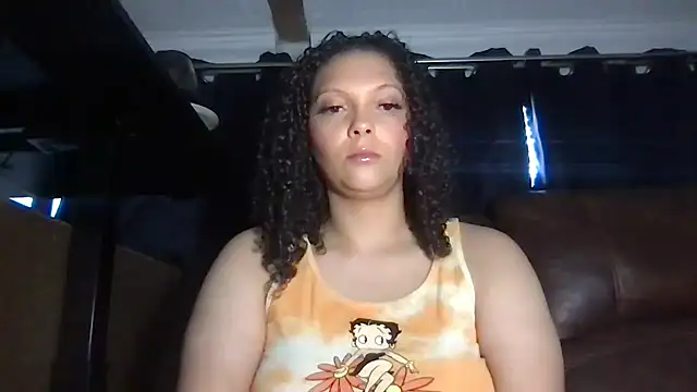 Snapshot of LuLuValenttine101 chatting on March 14, 11:21 pm LuLuValenttine101 online show from March 14, 11:21 pm