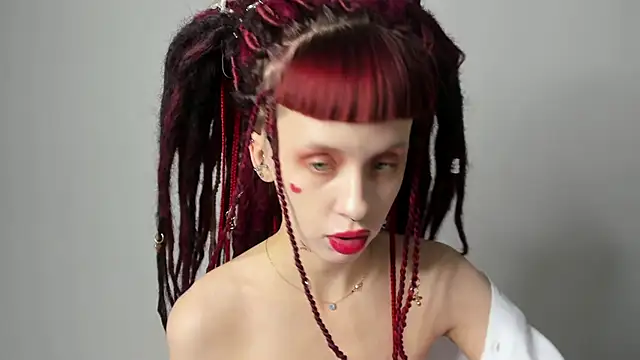 Snapshot of FlowerOfSin2001 chatting on February 22, 9:15 pm FlowerOfSin2001 online show from February 22, 9:15 pm