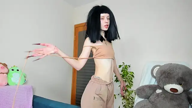 Snapshot of FlowerOfSin2001 chatting on September 15, 2:17 pm FlowerOfSin2001 online show from September 15, 2:17 pm