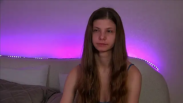 AudreyBarlow online show from March 15, 6:25 am