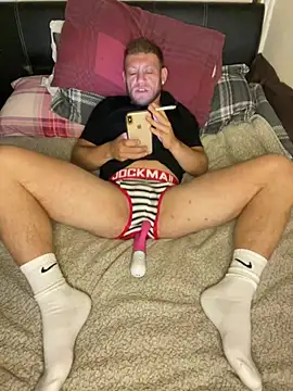 Snapshot of Weestud94 chatting on May 29, 11:30 am Weestud94 online show from May 29, 11:30 am