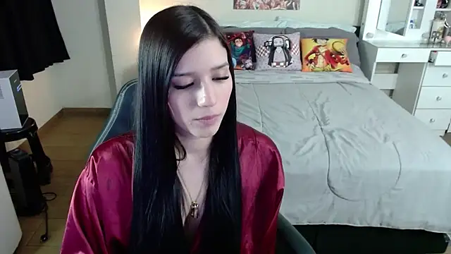 Snapshot of kittykat18x chatting on June 14, 2:35 am kittykat18x online show from June 14, 2:35 am