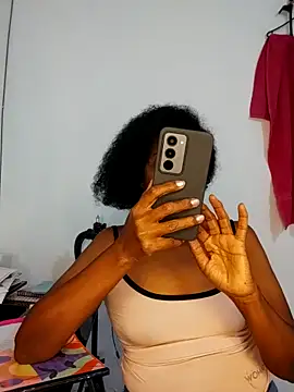 Snapshot of Aishamara chatting on February 27, 5:40 am Aishamara online show from February 27, 5:40 am