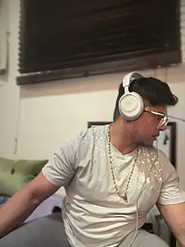 CleanGrey online show from February 15, 10:14 am