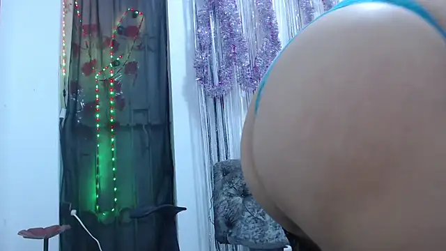 Snapshot of heyline_milf chatting on February 13, 10:54 pm heyline milf online show from February 13, 10:54 pm