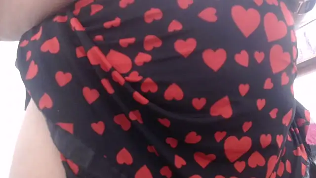 Snapshot of heyline_milf chatting on March 11, 12:54 am heyline milf online show from March 11, 12:54 am