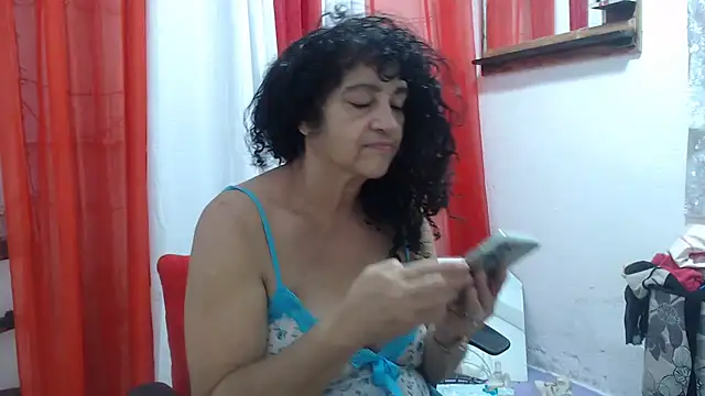 Snapshot of heyline_milf chatting on February 16, 5:09 pm heyline milf online show from February 16, 5:09 pm