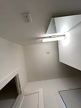 07Vu online show from April 14, 7:09 pm