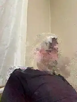 Snapshot of saye0044 chatting on February 4, 6:47 pm saye0044 online show from February 4, 6:47 pm