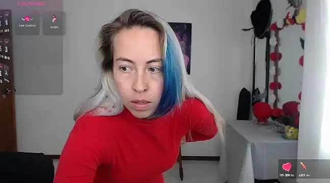 Snapshot of charlottezoe15 chatting on March 21, 5:45 pm charlottezoe15 online show from March 21, 5:45 pm