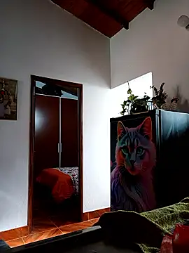 LunaZambrano online show from January 14, 1:50 pm