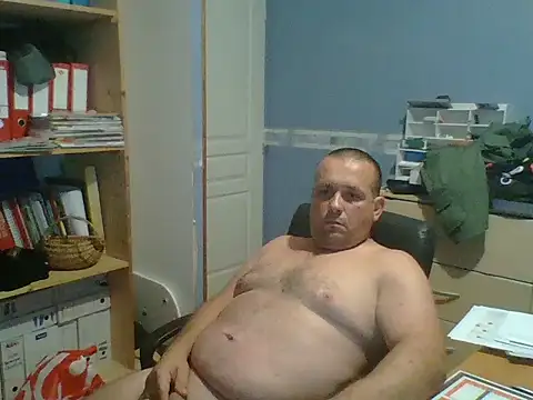 manubm03 online show from July 15, 6:02 pm
