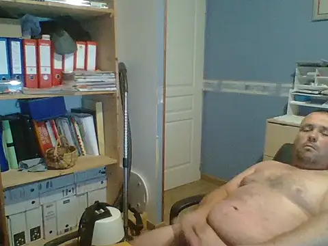 manubm03 online show from July 24, 7:39 am