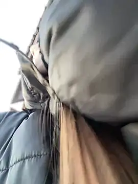 KrisMagnoly online show from February 19, 2:44 pm