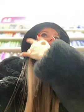 KrisMagnoly online show from February 28, 11:58 am