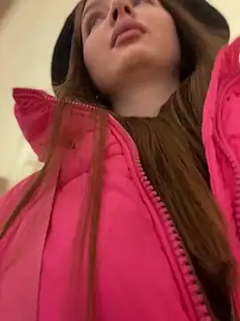 KrisMagnoly online show from January 18, 6:12 pm