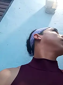 brunettehot77 online show from September 17, 10:55 pm