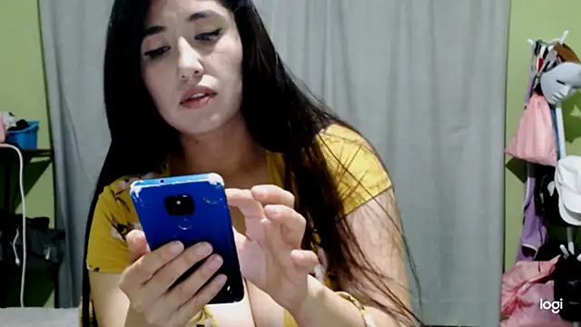 YummymeowW online show from December 21, 3:36 am