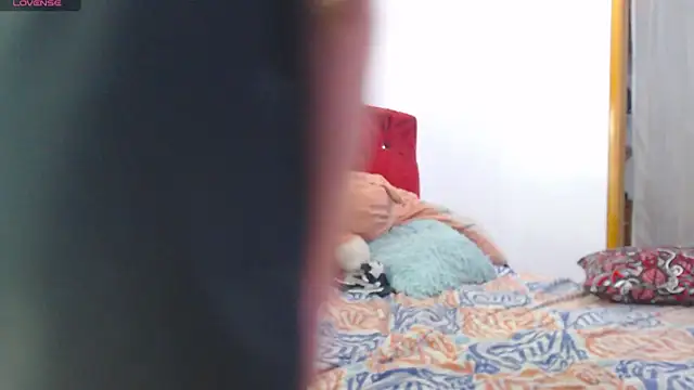 LAICK 01 online show from April 15, 5:47 am