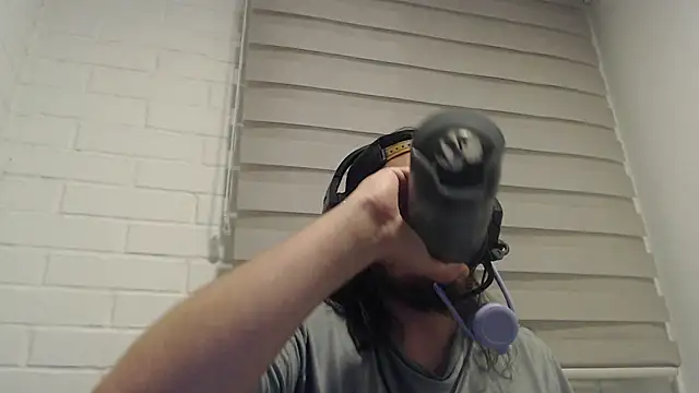 hung weeb online show from February 17, 2:41 am