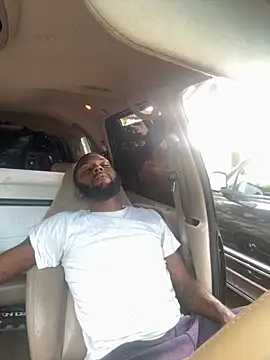 Chocolate Droppa online show from September 14, 4:28 pm