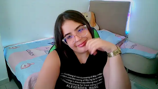 Snapshot of _alicia_z chatting on February 19, 9:14 pm alicia z online show from February 19, 9:14 pm