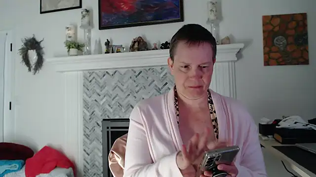 AuroraWillows online show from April 9, 2:33 am