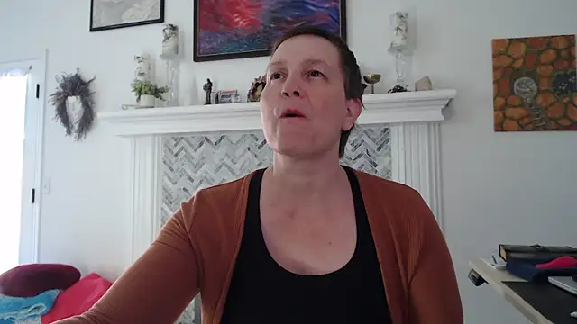 AuroraWillows online show from April 18, 5:50 pm