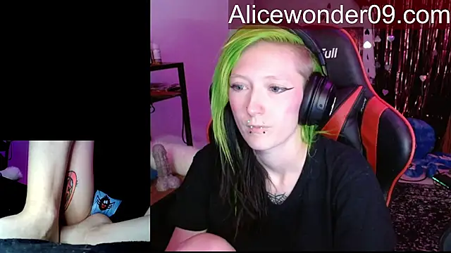 alicewonder09 online show from February 1, 5:28 am