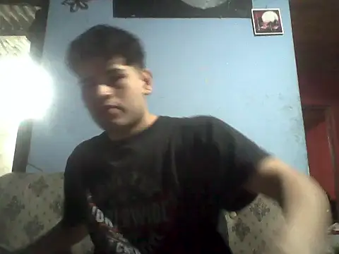 Snapshot of ynose2 chatting on July 31, 2:05 pm ynose2 online show from July 31, 2:05 pm