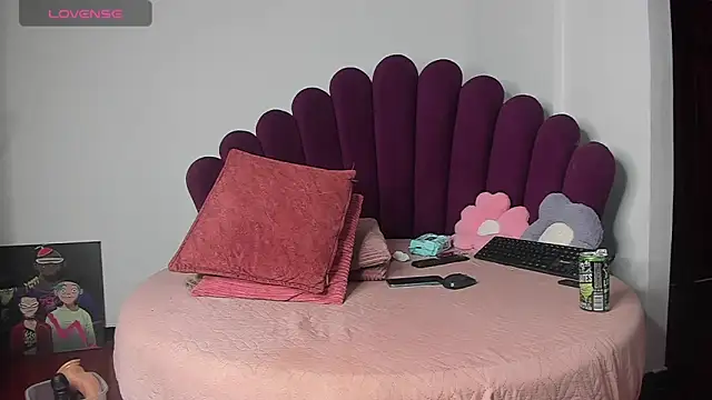 Snapshot of karla_ricochett chatting on July 15, 11:32 pm karla ricochett online show from July 15, 11:32 pm