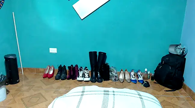 marinadenoche online show from January 11, 12:12 am