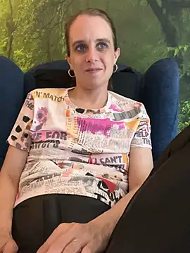 LadyChantale online show from March 22, 10:15 pm